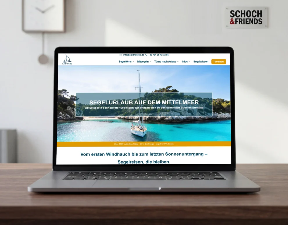 Laptop mit Referenz-Website für ein SEO und Webdesign-Projekt eines Reiseveranstalters aus Freiburg