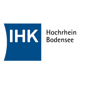 Logo der IHK Hochrhein-Bodensee, mit blauem Emblem und Schriftzug, symbolisiert wirtschaftliche Verbindung der Region am Bodensee.